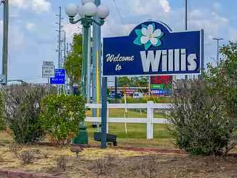 WILLIS, TX